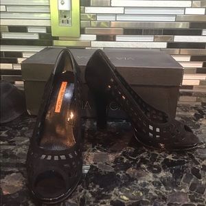 Laser cut, peep to pump.